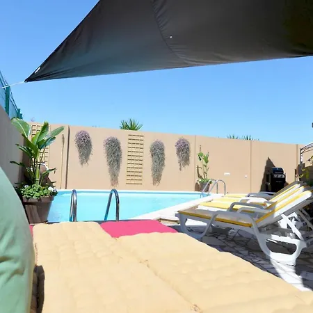 Дом отдыха Casa De Norte - Fabulous House With Private Pool Назаре